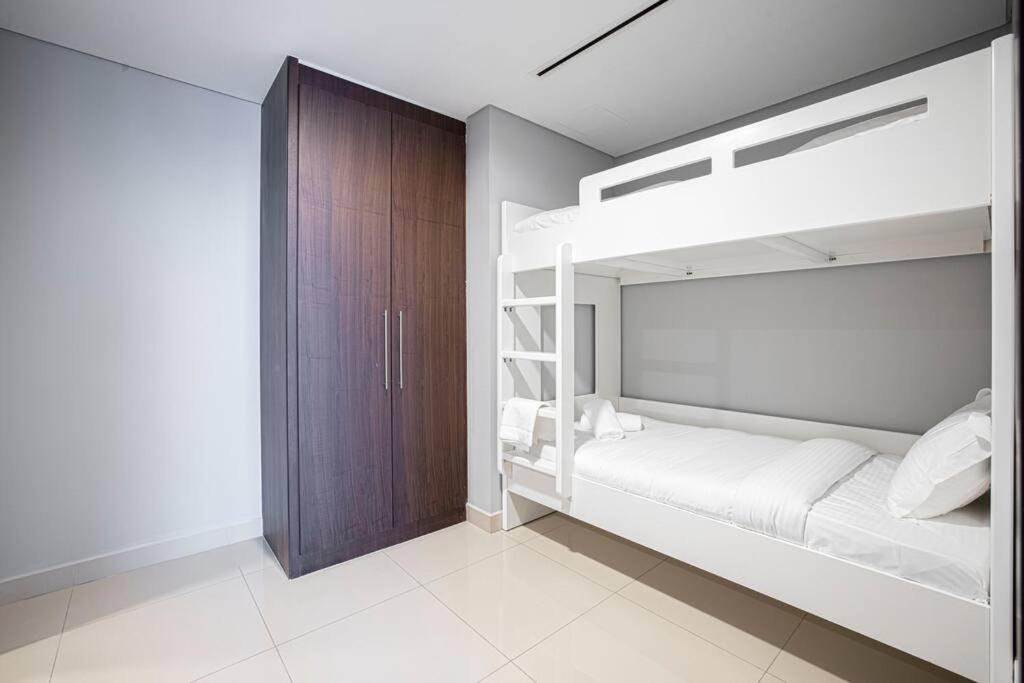 ドバイMagnificent Brand New Lux 3Br Burj & Fountain Viewアパートメント エクステリア 写真
