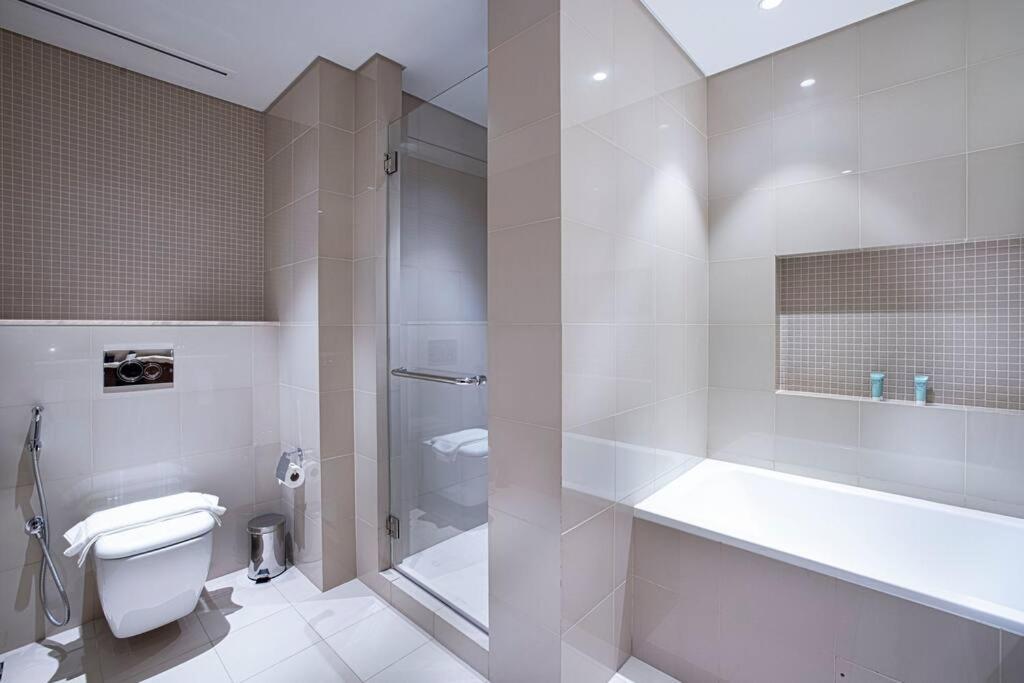 ドバイMagnificent Brand New Lux 3Br Burj & Fountain Viewアパートメント エクステリア 写真