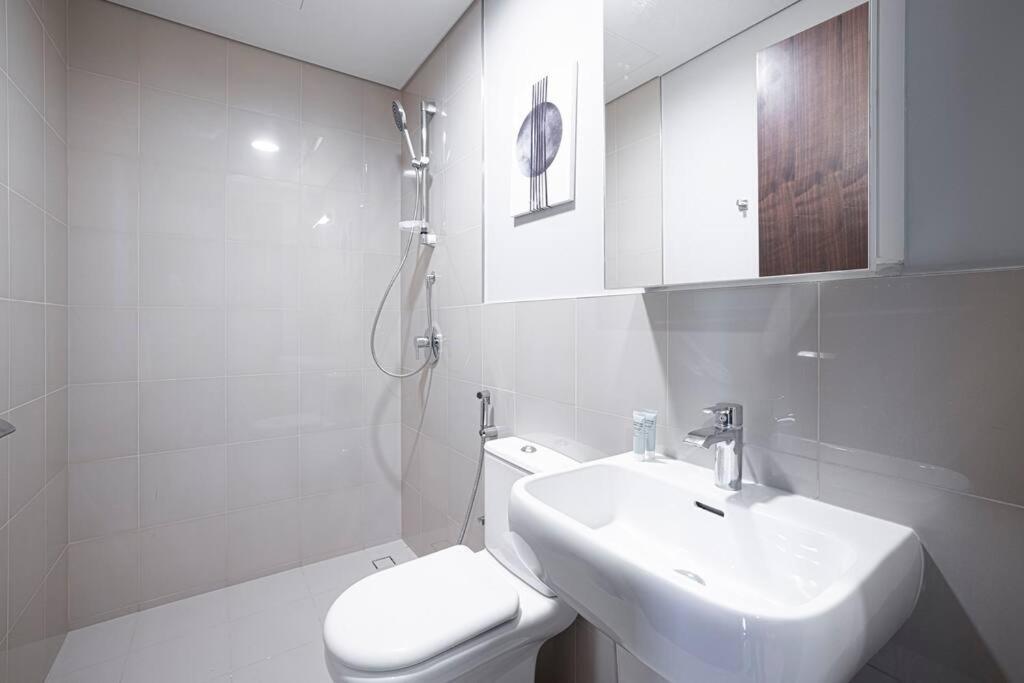 ドバイMagnificent Brand New Lux 3Br Burj & Fountain Viewアパートメント エクステリア 写真